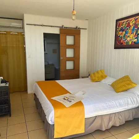 Hotel La Fiancee Du Pirate 3*